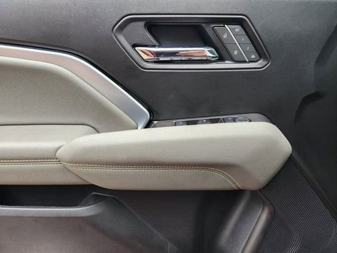Used 2025 Chevrolet Colorado ZR2 image 24