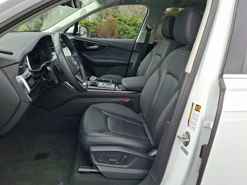 Used 2023 Audi Q7 Premium Plus w/ Premium Plus Package image 15