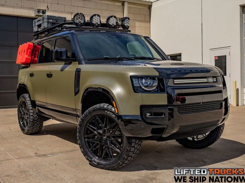 Used 2023 Land Rover Defender 110 V8 image 1