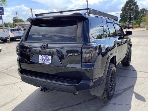 Used 2022 Toyota 4Runner TRD Off-Road Premium AWD/4WD image 16