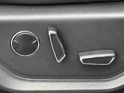 Used 2022 Ford Expedition Timberline image 40