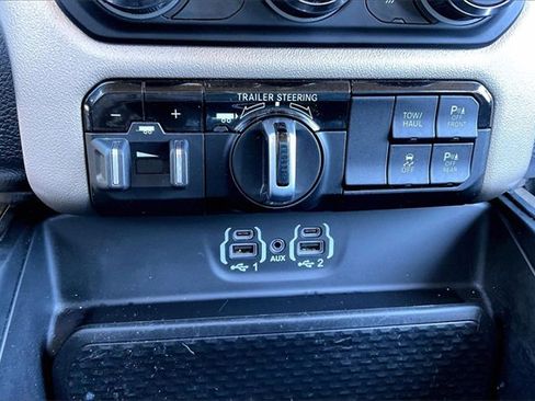 Used 2021 RAM 1500 Laramie image 17