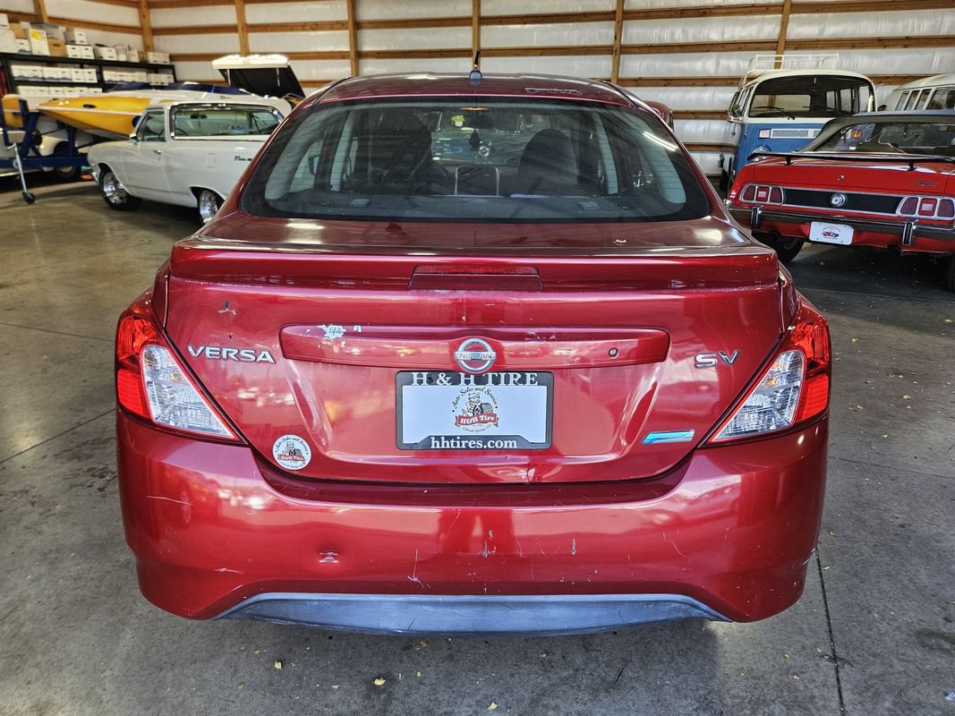 Used 2015 Nissan Versa SV w/ SV Appearance Package FWD image 6