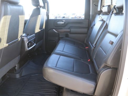 Used 2022 GMC Sierra 3500 SLT w/ SLT Premium Package image 29