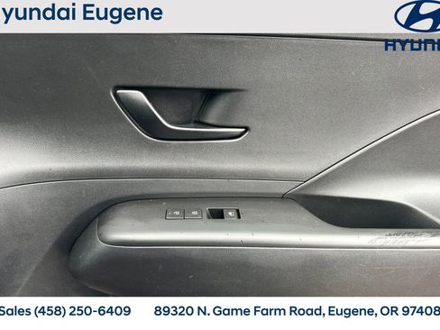 Used 2024 Hyundai Kona SEL image 23