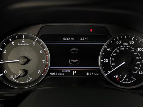 Used 2025 INFINITI QX60 Pure image 15