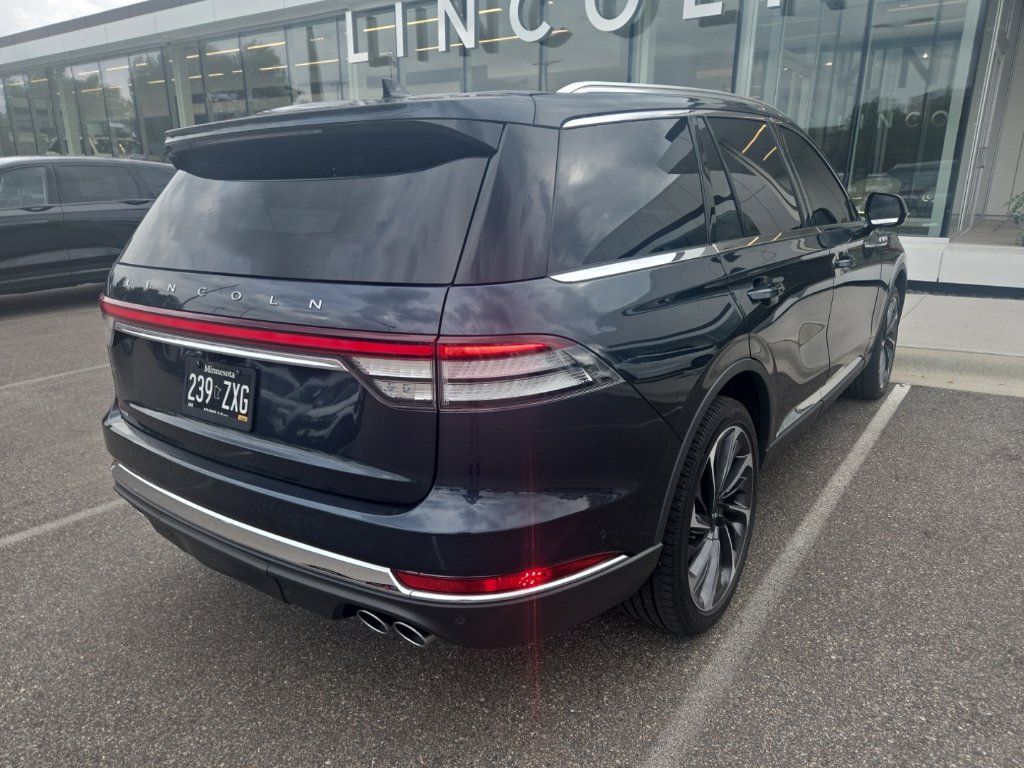 Used 2023 Lincoln Aviator Reserve w/ Equipment Group 201A AWD/4WD image 5