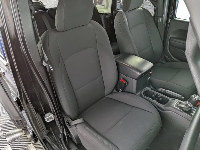 Used 2021 Jeep Wrangler Unlimited Sport AWD/4WD image 31
