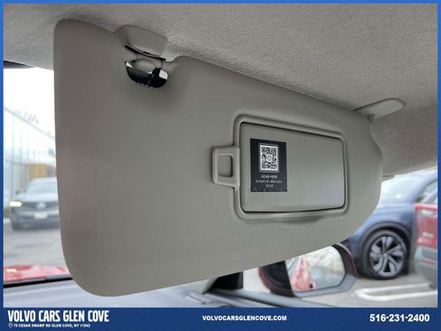 Used 2023 Volvo XC40 B5 Plus w/ Climate Package image 33