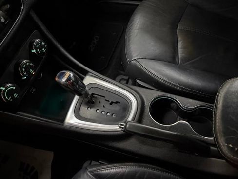 Used 2013 Chrysler 200 Limited FWD image 35