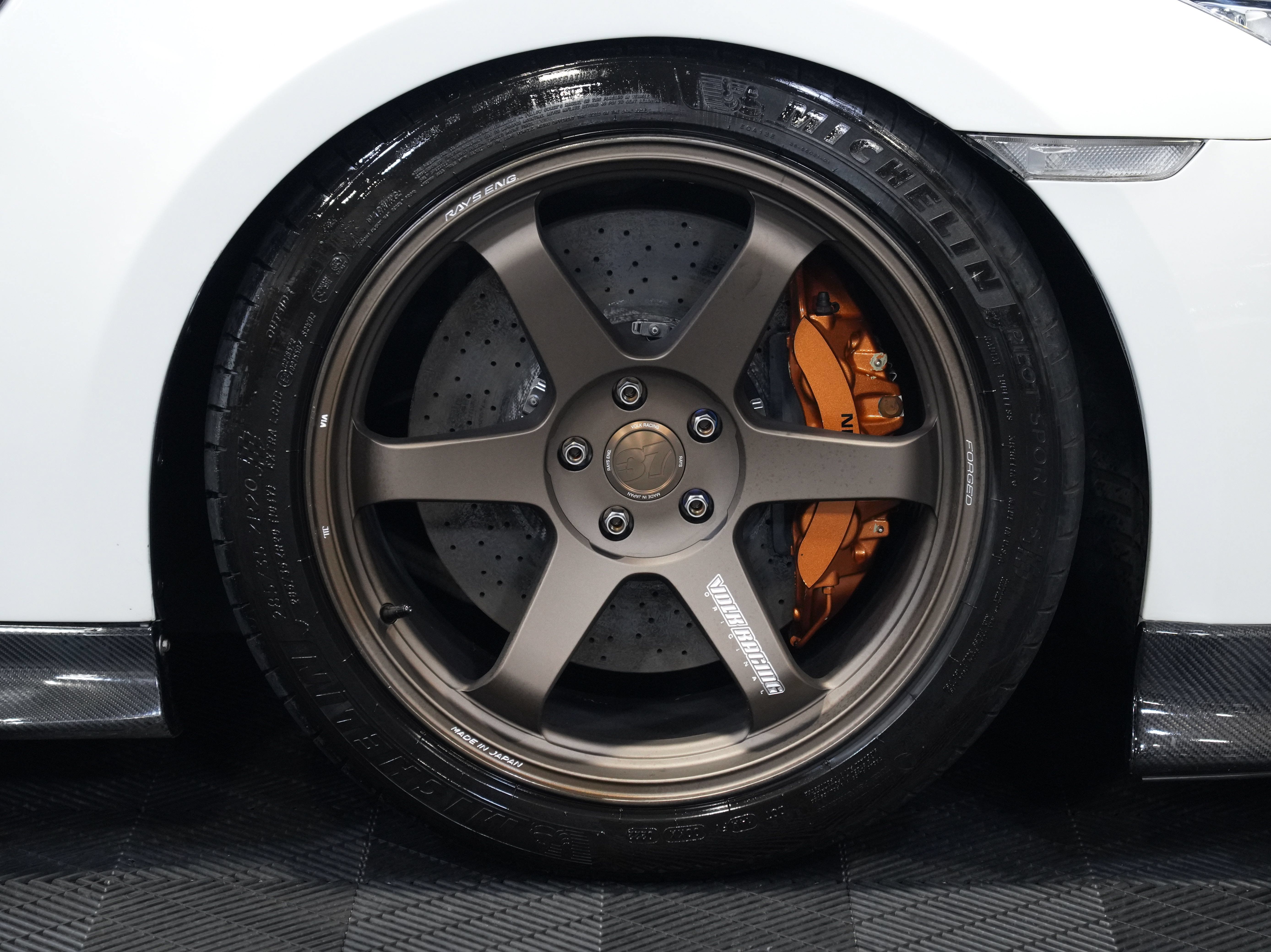 Used 2017 Nissan GT-R Premium AWD/4WD image 54