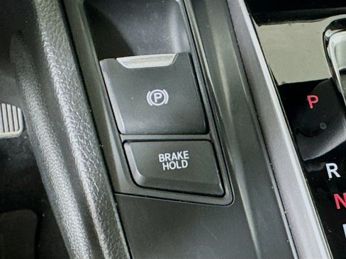 Used 2019 Honda CR-V Touring image 15
