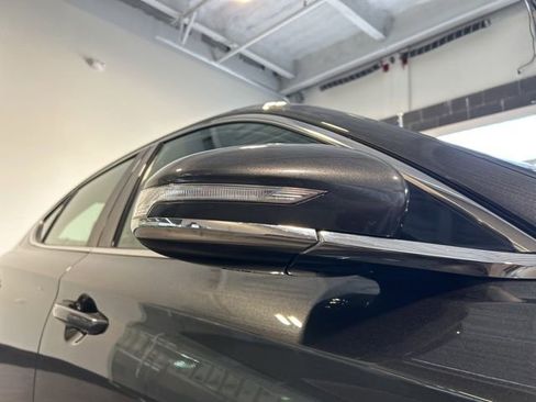 Used 2023 Genesis G70 2.0T AWD/4WD image 31