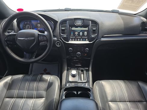 Used 2022 Chrysler 300 S RWD image 12