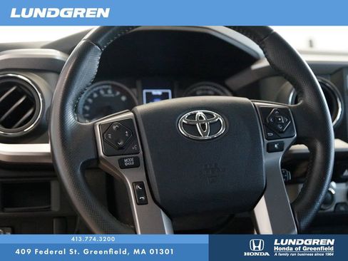 Used 2017 Toyota Tacoma 4x4 Double Cab image 14