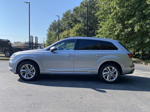 Used 2020 Audi Q7 2.0T Premium Plus w/ Premium Plus Package AWD/4WD image 6