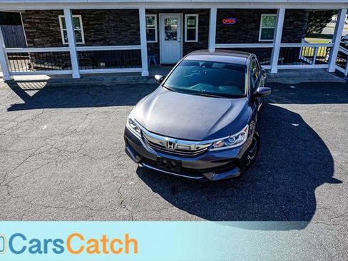 Used 2017 Honda Accord LX image 3