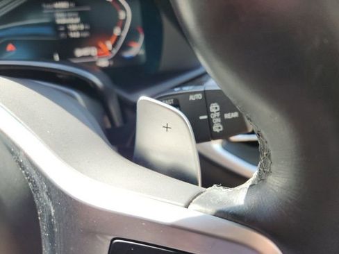 Used 2022 BMW X7 M50i w/ Luxury Seating Package image 40