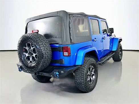 Used 2016 Jeep Wrangler Unlimited Sahara image 7