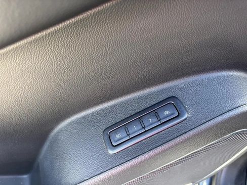 Used 2019 GMC Yukon XL SLT AWD/4WD image 34