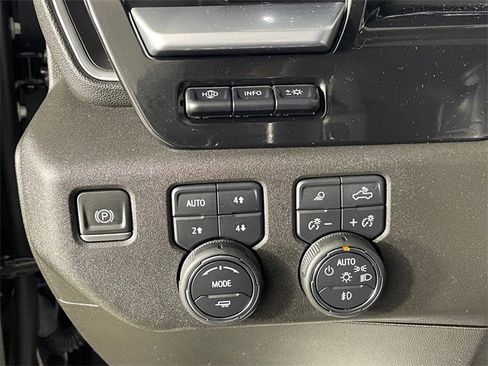 Used 2022 Chevrolet Silverado 1500 LTZ w/ LTZ Premium Package image 13