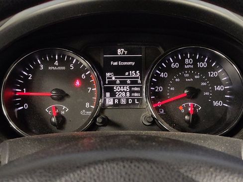 Used 2014 Nissan Rogue S AWD/4WD image 23