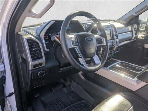 Used 2019 Ford F350 Lariat w/ Lariat Ultimate Package image 9