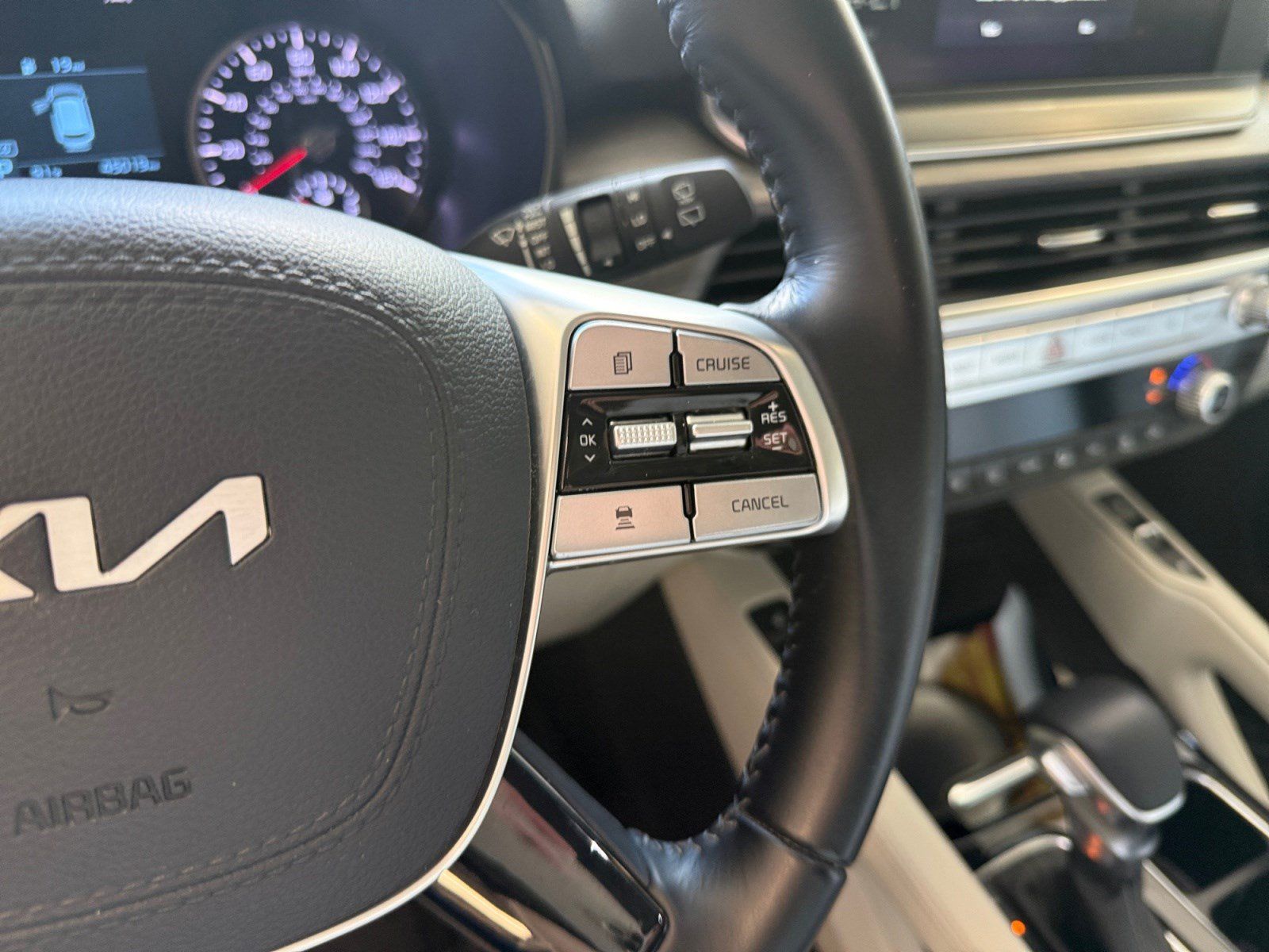 Used 2022 Kia Telluride EX FWD image 25