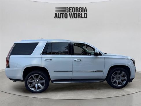 Used 2016 Cadillac Escalade Premium AWD/4WD image 15