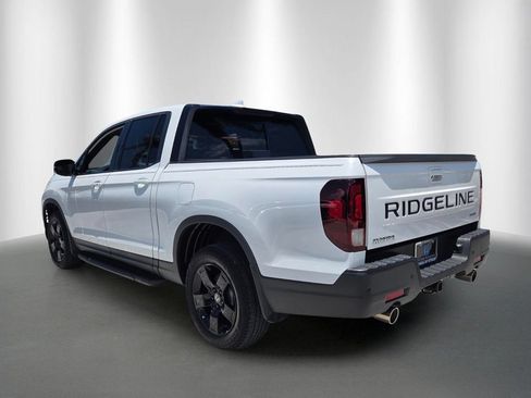 Certified 2024 Honda Ridgeline Black Edition image 5