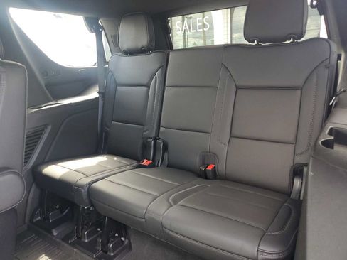 Used 2023 GMC Yukon Denali w/ Advanced Technology Package AWD/4WD image 26