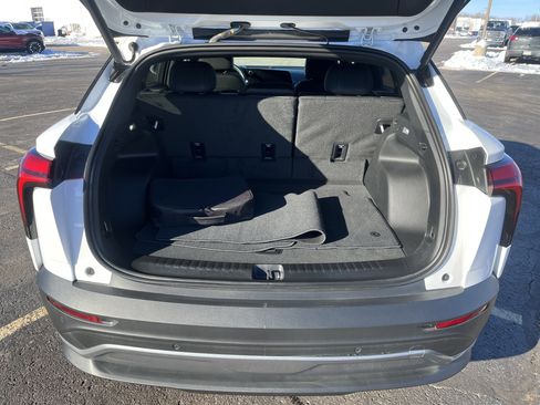 Used 2025 Chevrolet Blazer EV LT image 18