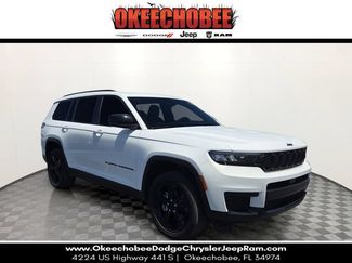 Used 2024 Jeep Grand Cherokee L Altitude RWD video 1