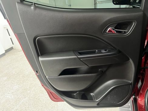 Used 2018 Chevrolet Colorado LT w/ LT Convenience Package image 50