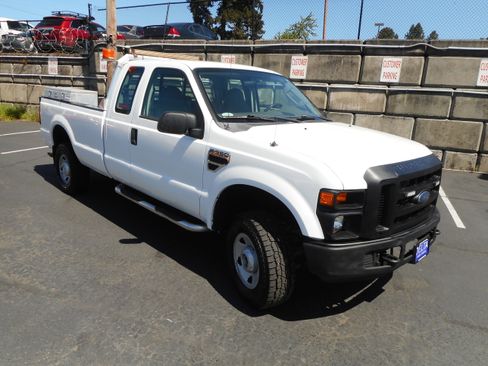 Used 2008 Ford F350 4x4 SuperCab Super Duty image 5