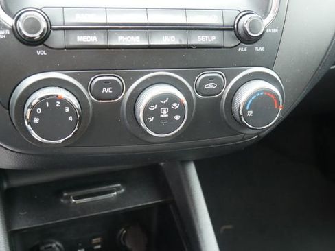 Used 2018 Kia Forte LX w/ LX Popular Package image 19