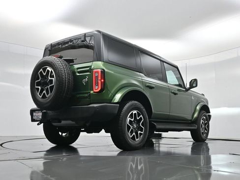 Used 2025 Ford Bronco Outer Banks image 47