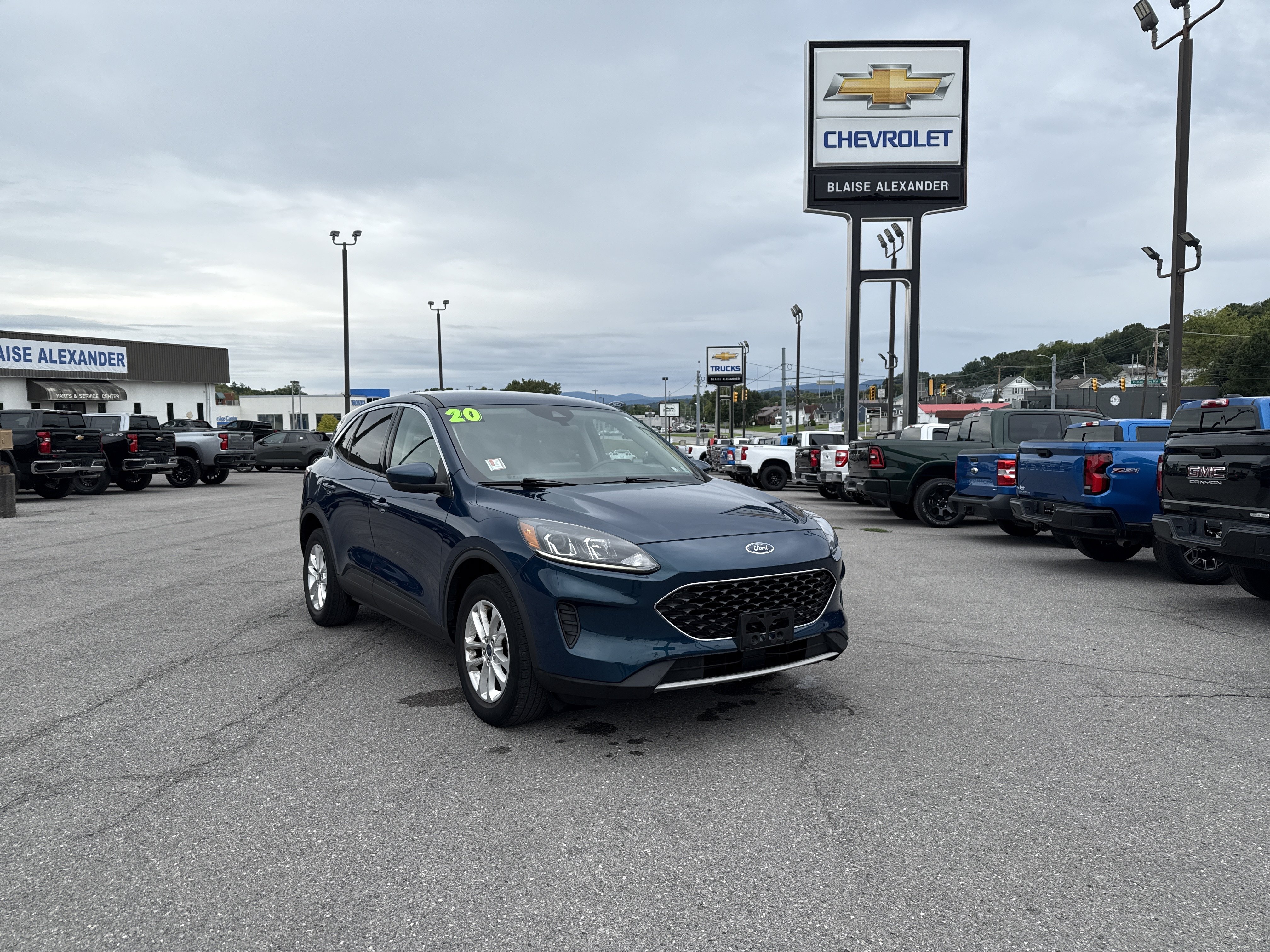 Used 2020 Ford Escape SE AWD/4WD image 1