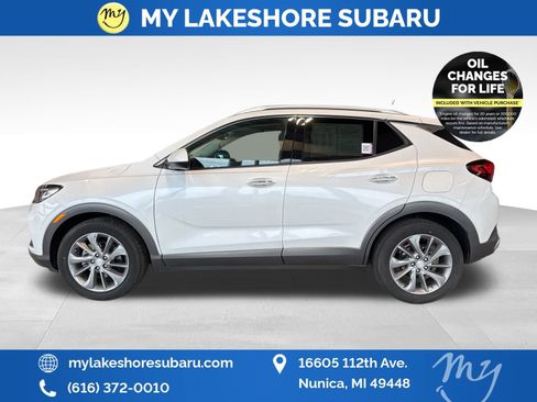 Used 2023 Buick Encore GX Essence w/ Experience Buick Package image 4
