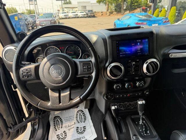 Used 2012 Jeep Wrangler Unlimited Sahara w/ Connectivity Group AWD/4WD image 26
