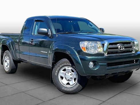 Used 2010 Toyota Tacoma 4x4 Access Cab V6 image 2