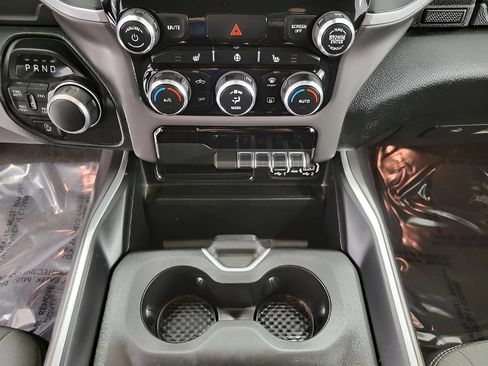 Used 2022 RAM 1500 Big Horn image 16