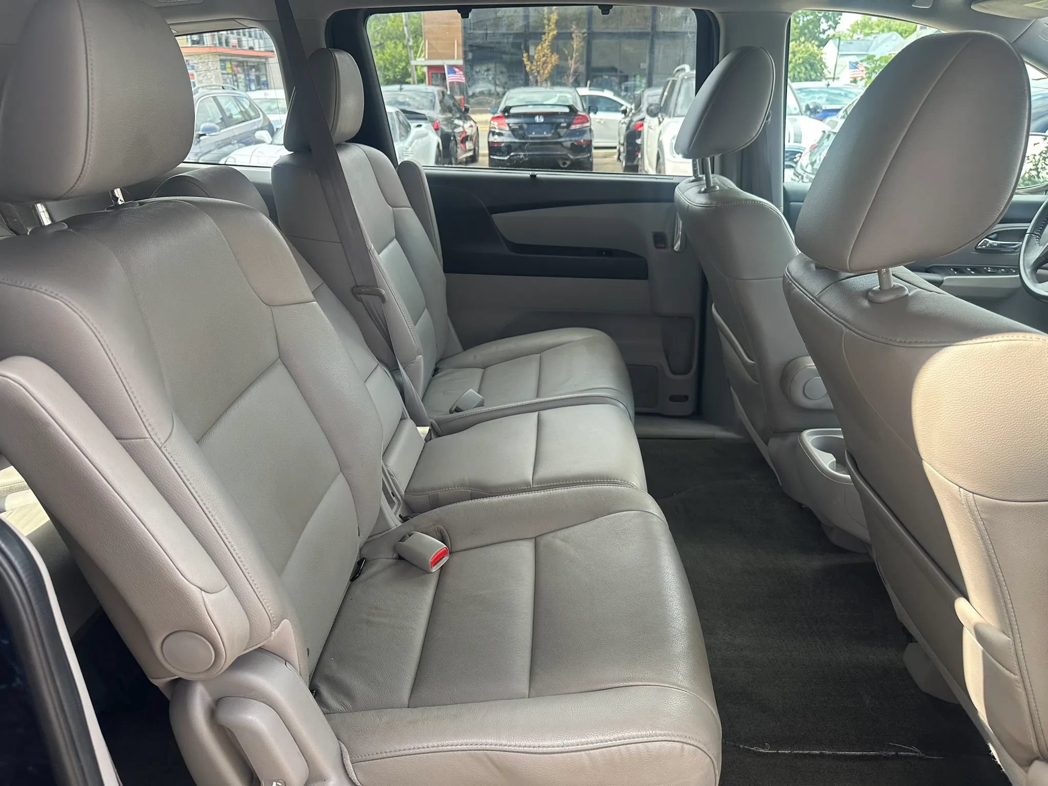 Used 2015 Honda Odyssey EX-L image 10