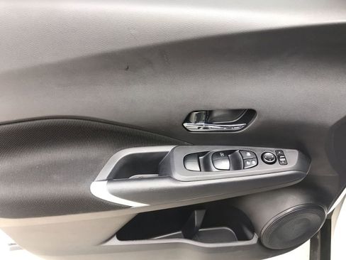 Used 2024 Nissan Kicks SV w/ Interior Electronics Package FWD image 13