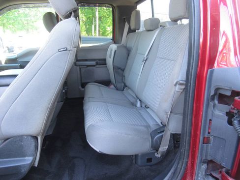 Used 2018 Ford F150 XLT w/ Equipment Group 302A Luxury AWD/4WD image 15