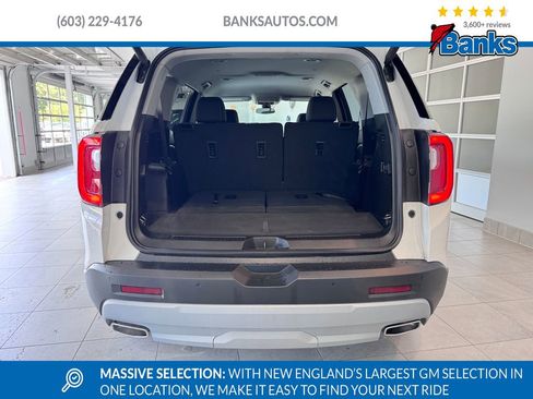 Certified 2023 GMC Acadia SLE w/ Driver Convenience Package image 8