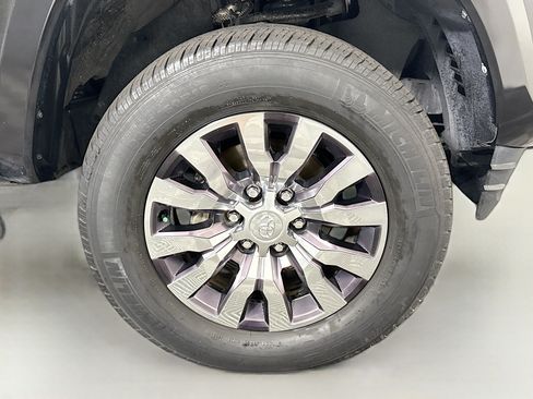 Used 2023 Toyota Tacoma SR5 RWD image 32