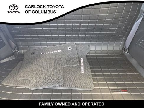 Used 2025 GMC Acadia Denali w/ LPO, All-Weather Package AWD/4WD image 16
