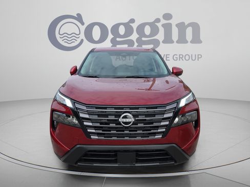 Used 2026 Nissan Rogue SV FWD image 8