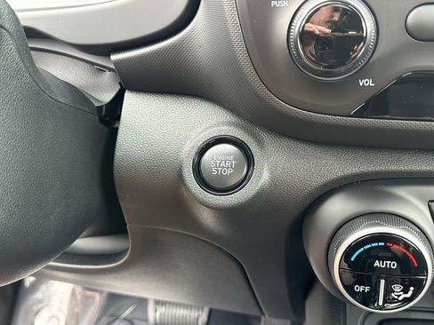 New 2026 Hyundai Venue SEL image 30